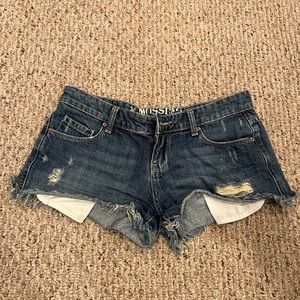 Jean short shorts
